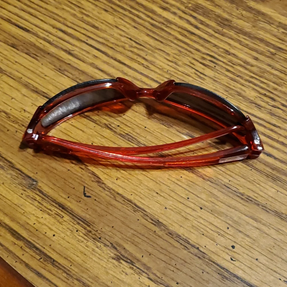 DISNEY SUNGLASSES-Jake and the Never Land Pirates-EUC-Size Youth